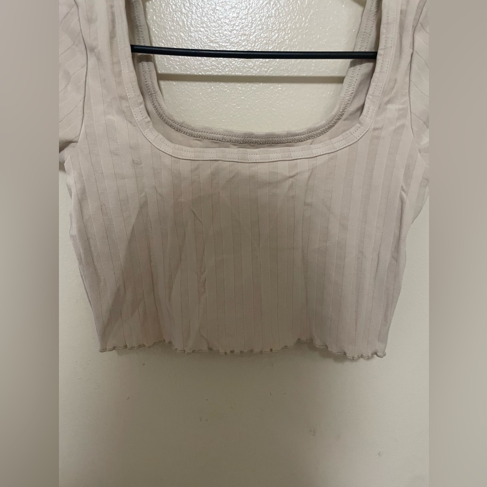 ✨Offline By Aerie Crop Top Size S - Picture 2 of 7